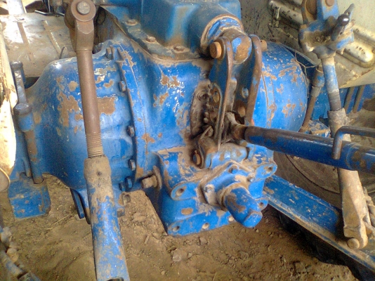 ขายรถไถฟอร์ด 6600พร้อมเล่มทะเบียน