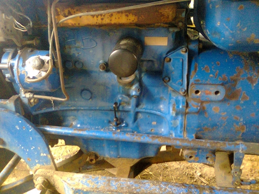 ขายรถไถฟอร์ด 6600พร้อมเล่มทะเบียน