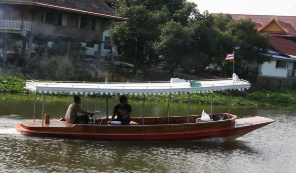 ขายเรือเก๋ง   ยาว 8.20 เมตร