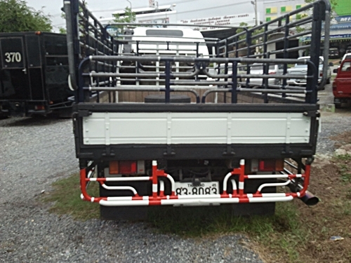 ขาย ISUZU-NPR 130 tubo โฉม EURO2 สีขาว กระบะคาโก้พร้อมคอกเหล็ก รถปี 50 ขาย ISUZU-NPR 130 tubo โฉม EURO2 สีขาว กระบะคาโก้พร้อมคอกเหล็ก รถปี 50