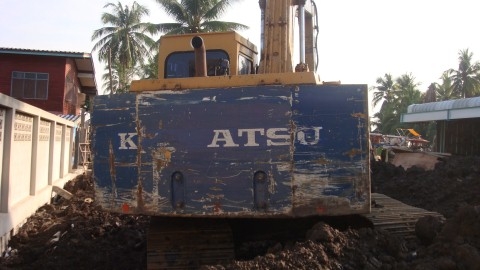 ขายแบ็คโฮ Komatsu 120-1 เดิมๆทั้งคัน มีแอร์ เครื่องดี รถใช้งานอยู่