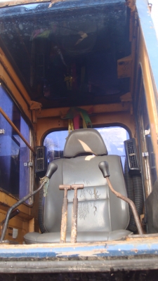 ขายแบ็คโฮ Komatsu 120-1 เดิมๆทั้งคัน มีแอร์ เครื่องดี รถใช้งานอยู่