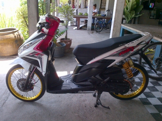 ขาย!ฮอนด้าคลิ๊ก ปี54 รถเครื่องเดิมแน่นๆ พร้อมใช้ ทะเบียน+เอกสารโอน ภาษีไม่หมด 088-2197709