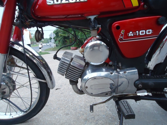 หนุ่ม ปราจีน : ขาย A100 สีแดงสวยๆ ทะเบียน+ชุดโอน ครับ