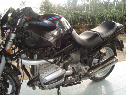 ขาย ซากรถอุบัติเหตุ bmw1100cc เครื่องยนต์ ดีเยี่ยมรถวิ่งได้