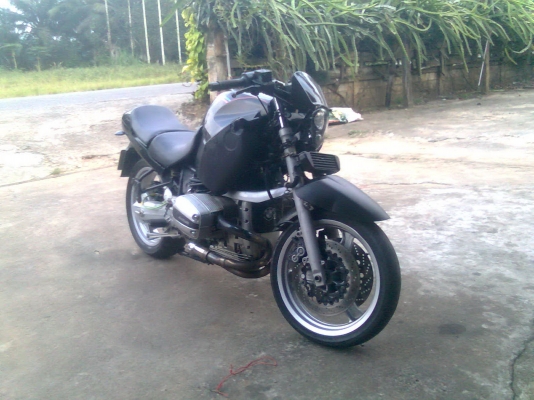 ขาย ซากรถอุบัติเหตุ bmw1100cc เครื่องยนต์ ดีเยี่ยมรถวิ่งได้