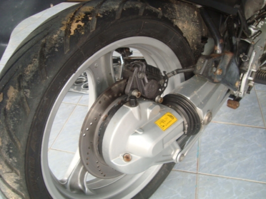 ขาย ซากรถอุบัติเหตุ bmw1100cc เครื่องยนต์ ดีเยี่ยมรถวิ่งได้