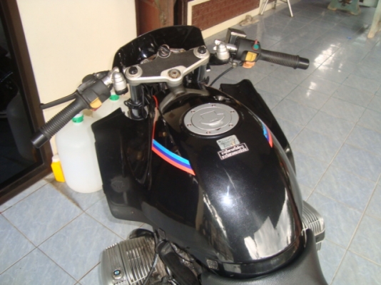 ขาย ซากรถอุบัติเหตุ bmw1100cc เครื่องยนต์ ดีเยี่ยมรถวิ่งได้