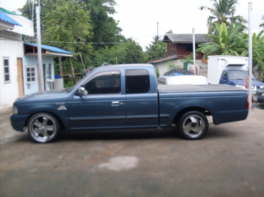 ขายดาวน์ 100000 บาท รถไฮโดรลิค พร้อมเครื่องเสียง ขายดาวน์ 100000 บาท รถไฮโดรลิค พร้อมเครื่องเสียง