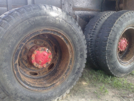 HINO FM186 ดั้มพ์ ( เจ้าอินทรีย์ ) เสื้อเพลา ZM 10 นอต