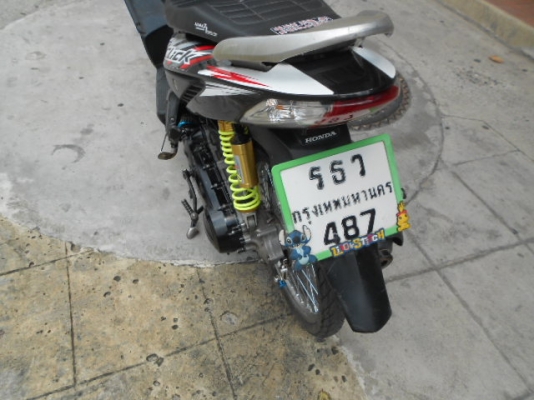 Honda-Click  เครื่องดีครับ ราคาถูกมากๆครับ เข้ามาดูก่อนคับ