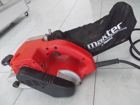เครื่องขัดกระดาษทรายMaktec MT940 สภาพใหม่ ราคาถูก