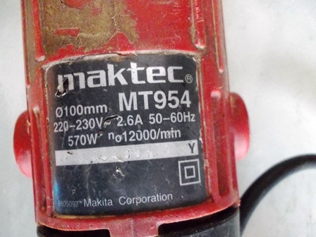 เครื่องเจียรไฟฟ้าMaktec MT954 สภาพดี พร้อมใช้งานครับ