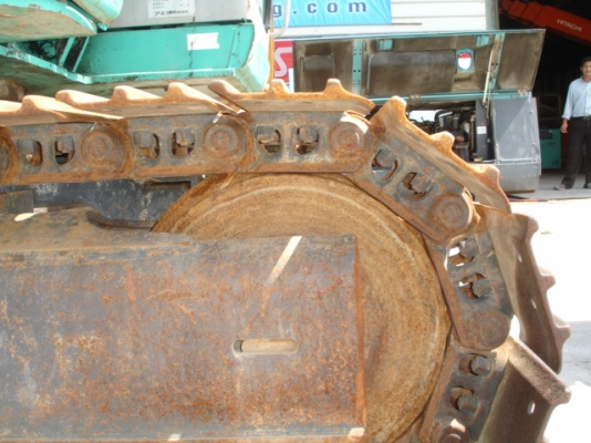 จากญี่ปุ่นถึงไทยแล้วครับ KOBELCO SK135SR-1E SN: YY02-03006 ปี 2002 สภาพสวยมาก ขายถูกนะครับ