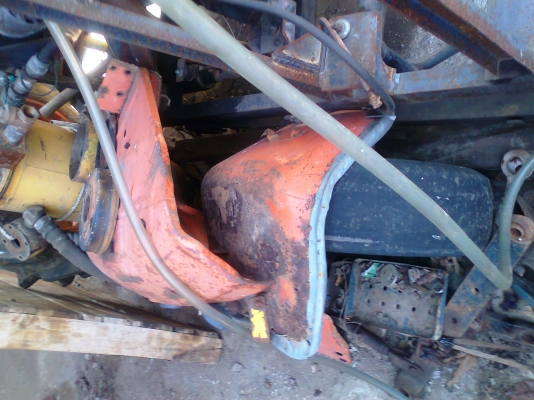 ขายด่วน..รถไถ KUBOTA L2000 ทั้งคัน ขายตามสภาพ เครื่องดี คัสซีดี เกียร์ต้องซ่อม.