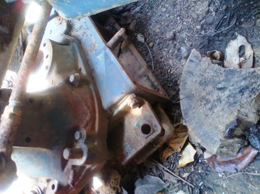 ขายด่วน..รถไถ KUBOTA L2000 ทั้งคัน ขายตามสภาพ เครื่องดี คัสซีดี เกียร์ต้องซ่อม.