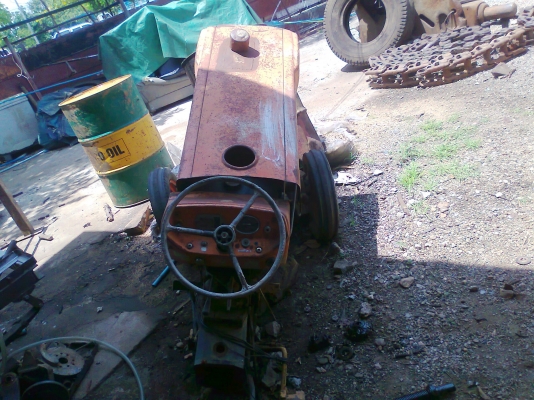 ขายด่วน..รถไถ KUBOTA L2000 ทั้งคัน ขายตามสภาพ เครื่องดี คัสซีดี เกียร์ต้องซ่อม.