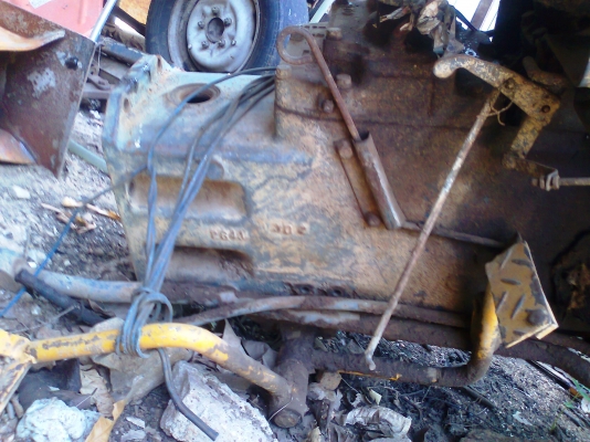 ขายด่วน..รถไถ KUBOTA L2000 ทั้งคัน ขายตามสภาพ เครื่องดี คัสซีดี เกียร์ต้องซ่อม.