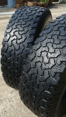 ขายยาง BF Goodrich Allterrain 265 75 r16 1คู่ สวยๆ