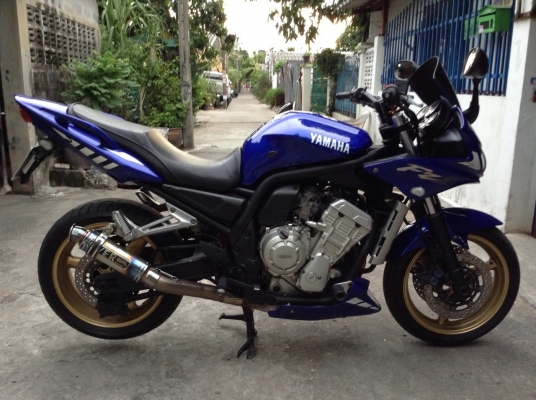 ลดกระหน่ำ ขาย(แลก-เทิร์น) fazer 1000.CC ปี2001ทะเบียนพร้อมโอน จัดไฟแนนได้ครับดาว80,000 เครื่องฟิิต240+ยังเหลือ ท่อแต่งโอเวอร์ลั่นทุ่ง ยางเต็มหน้าหลัง โซ่สเตอร์เต็ม สภาพพร้อมใช้ครับ