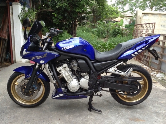 ลดกระหน่ำ ขาย(แลก-เทิร์น) fazer 1000.CC ปี2001ทะเบียนพร้อมโอน จัดไฟแนนได้ครับดาว80,000 เครื่องฟิิต240+ยังเหลือ ท่อแต่งโอเวอร์ลั่นทุ่ง ยางเต็มหน้าหลัง โซ่สเตอร์เต็ม สภาพพร้อมใช้ครับ