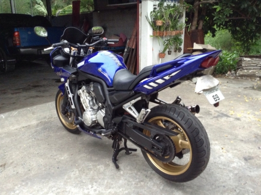 ลดกระหน่ำ ขาย(แลก-เทิร์น) fazer 1000.CC ปี2001ทะเบียนพร้อมโอน จัดไฟแนนได้ครับดาว80,000 เครื่องฟิิต240+ยังเหลือ ท่อแต่งโอเวอร์ลั่นทุ่ง ยางเต็มหน้าหลัง โซ่สเตอร์เต็ม สภาพพร้อมใช้ครับ
