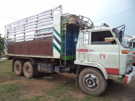 ขายรถ10ล้อดั้มJCM เครื่อง165แรง สภาพดีพร้อมใช้