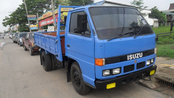 6 ล้อ ช่วงสั้น บรรทุก อีซูซุ  ปี /2539  รุ่ 88 แรงม้า