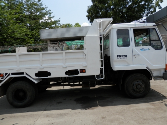 ุุ6ล้อดั้มMITSU (รถห้าง)เครื่อง6D16-195แรงม้า ยาว3.50ม