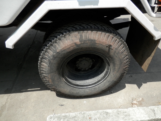 ุุ6ล้อดั้มMITSU (รถห้าง)เครื่อง6D16-195แรงม้า ยาว3.50ม