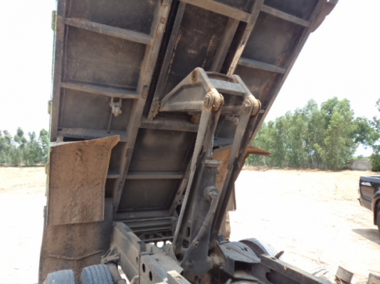 ขายรถ6ล้อดั้มอีซูซุร็อก เครื่อง195แรง สภาพสวยๆพร้อมใช้งานคับ