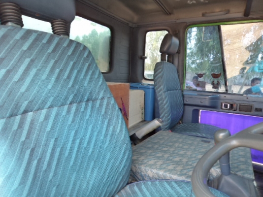 ขายรถ6ล้อดั้มอีซูซุร็อก เครื่อง195แรง สภาพสวยๆพร้อมใช้งานคับ