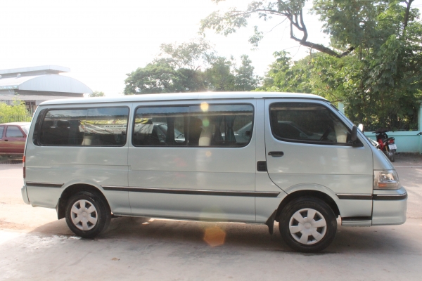 ขายรถตู้