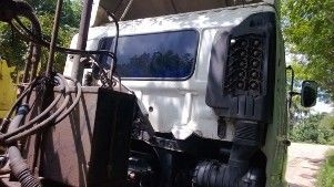 รถฮีโน่ 10 ล้อดั้ม หัวลาก  260 แรงม้า ปี 47  สนใจติดต่อ 081 - 6079515