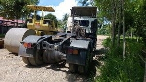 รถฮีโน่ 10 ล้อดั้ม หัวลาก  260 แรงม้า ปี 47  สนใจติดต่อ 081 - 6079515