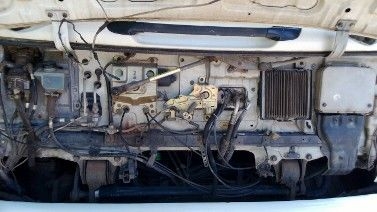 รถฮีโน่ 10 ล้อดั้ม หัวลาก  260 แรงม้า ปี 47  สนใจติดต่อ 081 - 6079515