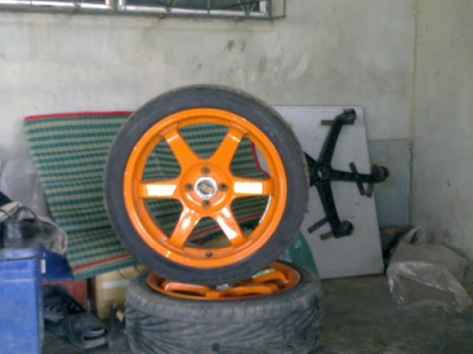 ขาย ล้อแม็ก พร้อมยาง มี 2 ล้อ