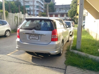 ขาย toyota wish 2.0 s รถเจ้าของใช้เองมือเดียวเหมือนใหม่ วิ่ง 70000 กม เช็คศูนย์ตลอด ไม่เคยเกิดอุบัติเหตุ