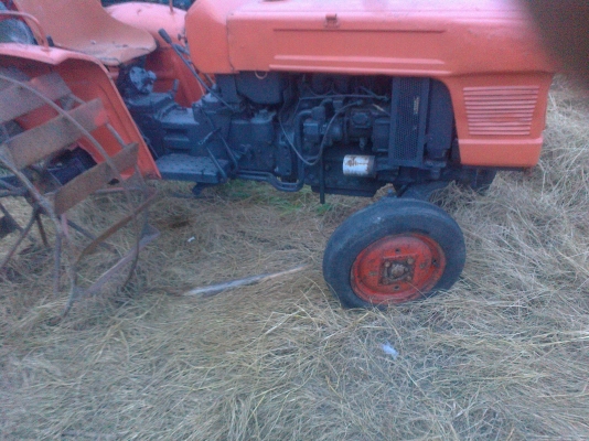 ขายกันถูกๆ KUBOTA L2000  20แรงม้า