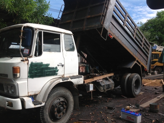 ขายรถ6ล้อดั้มHINO KR320 กระบอกดั้ม8ตันดั้มต่อใหม่ คัลซีสวย เครื่องดี ราคา685000บาทต่อรองได้นิดหน่อย