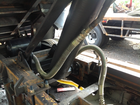 ขายรถ6ล้อดั้มHINO KR320 กระบอกดั้ม8ตันดั้มต่อใหม่ คัลซีสวย เครื่องดี ราคา685000บาทต่อรองได้นิดหน่อย