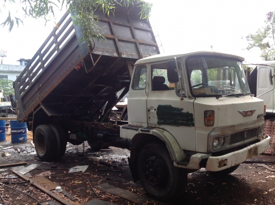 ขายรถ6ล้อดั้มHINO KR320 กระบอกดั้ม8ตันดั้มต่อใหม่ คัลซีสวย เครื่องดี ราคา685000บาทต่อรองได้นิดหน่อย