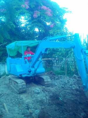 ขายรถแบ็คโฮว KOMATSU PC30 สภาพร้อมใช้งาน ขายรถแบ็คโฮว KOMATSU PC30 สภาพร้อมใช้งาน