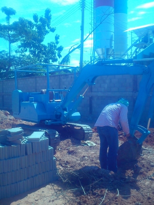 ขายรถแบ็คโฮว KOMATSU PC30 สภาพร้อมใช้งาน ขายรถแบ็คโฮว KOMATSU PC30 สภาพร้อมใช้งาน