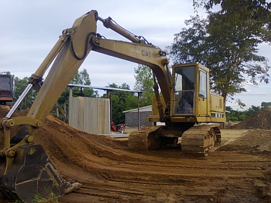 ขายเเเบบด่วนๆcat215lc เพียง600'000