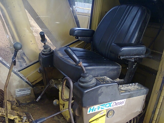 ขายเเเบบด่วนๆcat215lc เพียง600'000