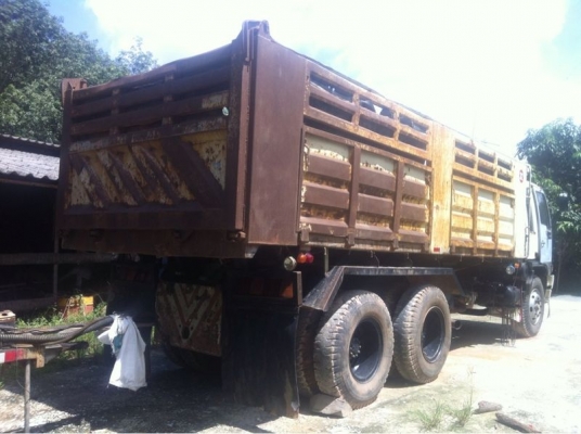 รถฮีโน่ 10 ล้อดั้ม FM3M 240 แรงม้า  สนใจติดต่อ 081 - 6079515