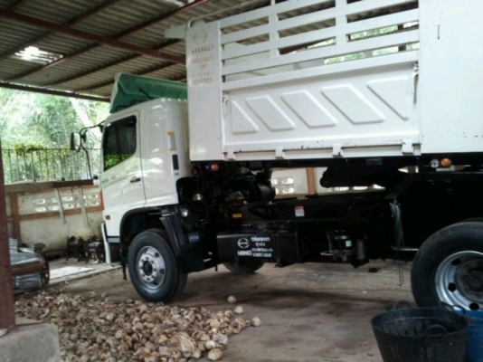 รถฮีโน่ 10 ล้อดั้ม 330 แรงม้า ปี 54 รถวิ่ง 9x,xxx กม. สนใจติดต่อ 081 - 6079515 รถฮีโน่ 10 ล้อดั้ม 330 แรงม้า ปี 54 รถวิ่ง 9x,xxx กม. สนใจติดต่อ 081 - 6079515