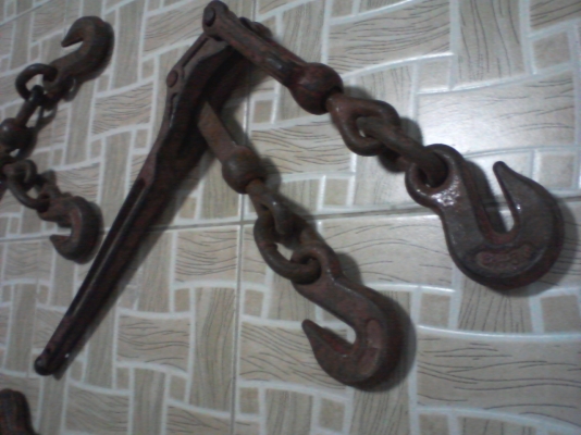 มือผีสับโซ่ มือผีสับโซ่