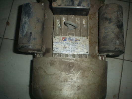 มอเตอร์ 5 แรง  ฟูจิวา   ดีหรือเสียวัดดวง  ไม่ได้ลอง  ไฟฟ้า220